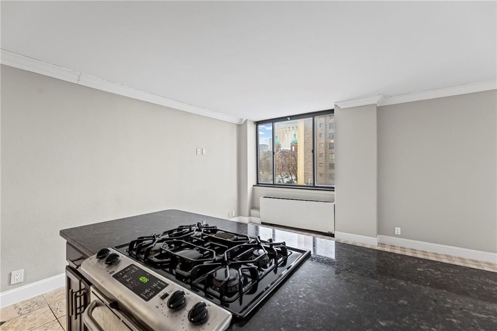 Photo 24 of 62 - 700 E 8th Street #6E, Kansas City, MO 64106