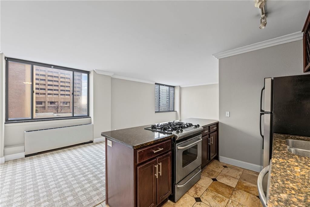 Photo 25 of 62 - 700 E 8th Street #6E, Kansas City, MO 64106