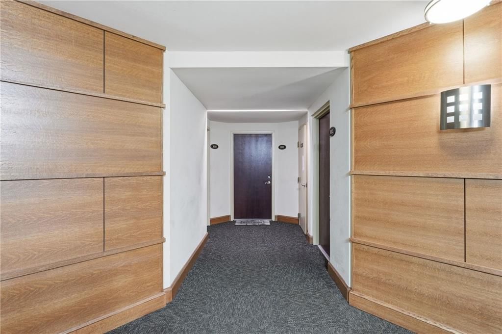 Photo 22 of 40 - 3838 Rainbow Boulevard #1011, Kansas City, KS 66103