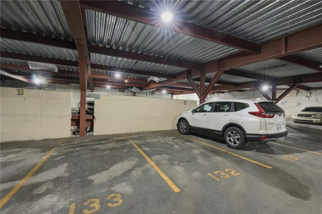 Photo 36 of 40 - 3838 Rainbow Boulevard #1011, Kansas City, KS 66103