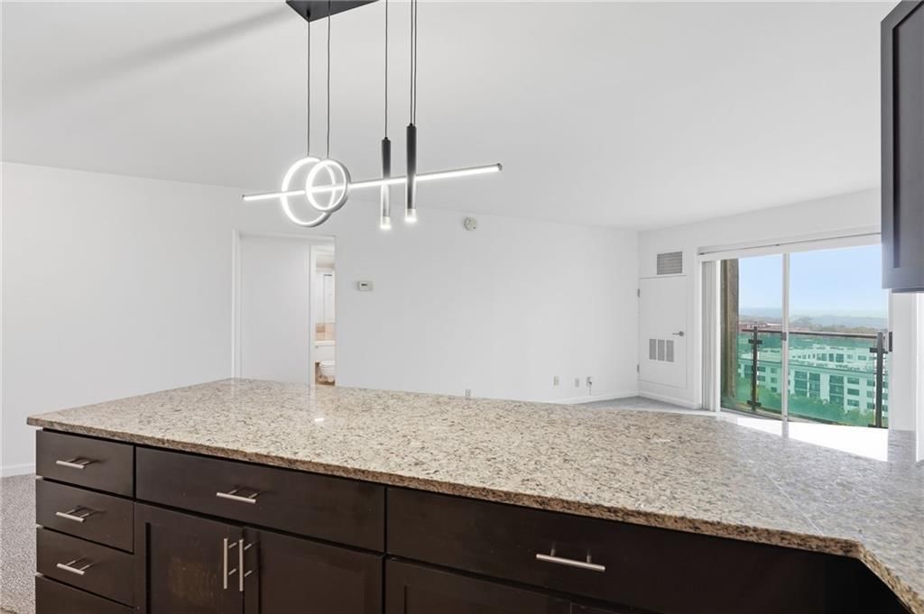 3838 Rainbow Boulevard, Kansas City, KS: listing photo 2