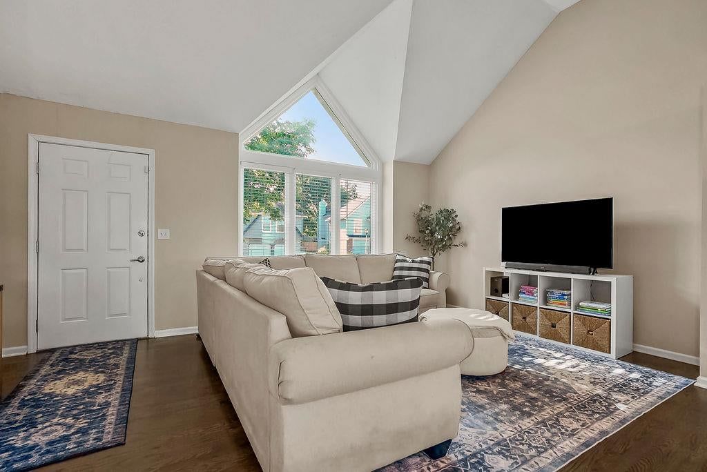 Photo 4 of 44 - 4732 Chouteau Street, Shawnee, KS 66226