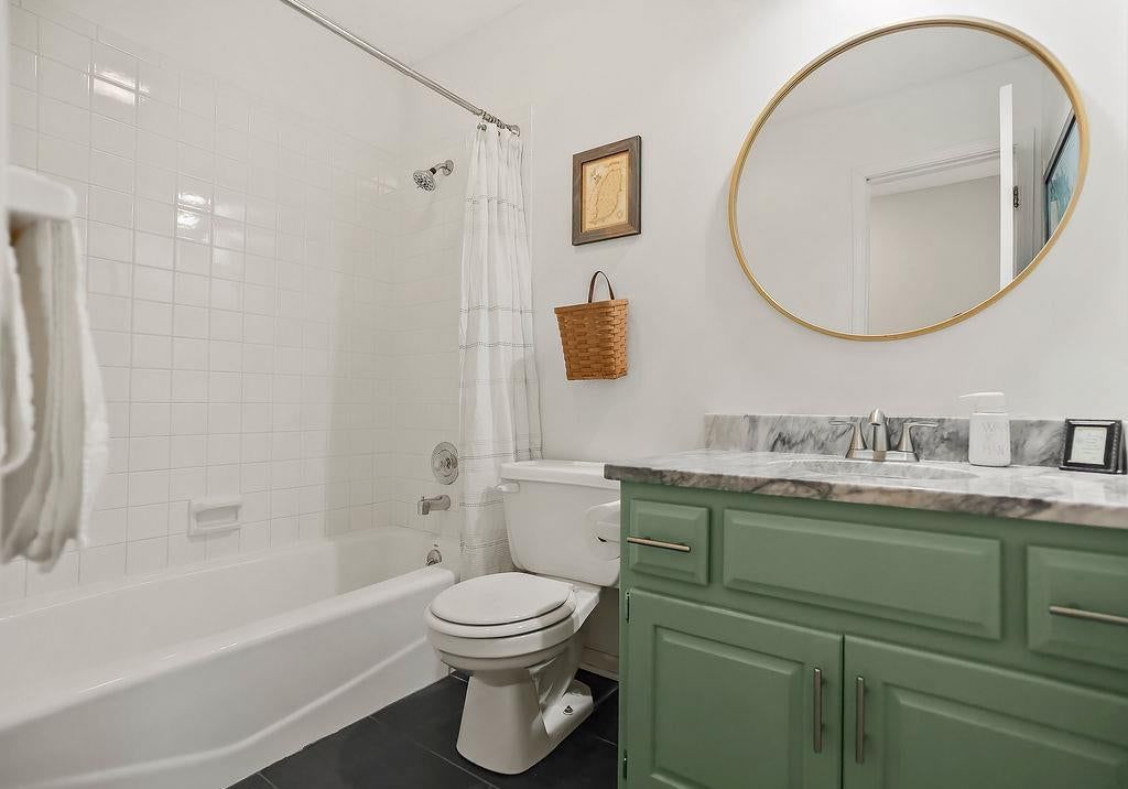 Photo 19 of 44 - 4732 Chouteau Street, Shawnee, KS 66226