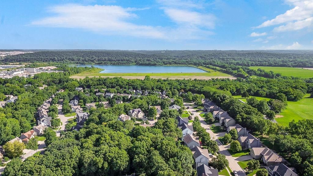 Photo 41 of 44 - 4732 Chouteau Street, Shawnee, KS 66226
