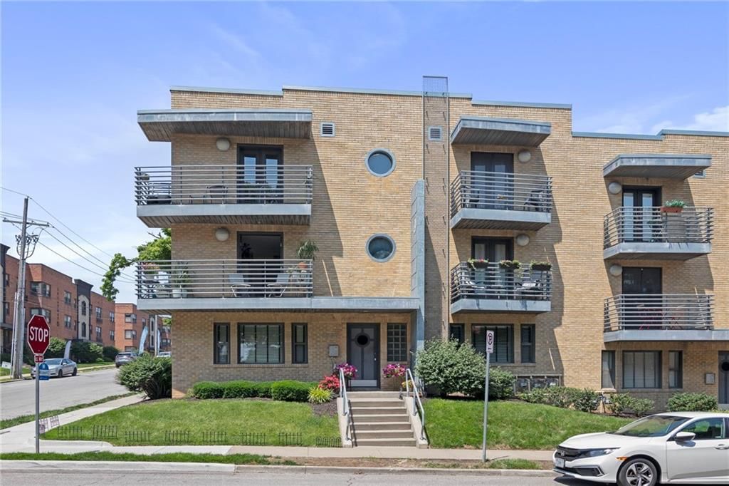 4540 Broadway Boulevard, Kansas City, MO: listing photo 2