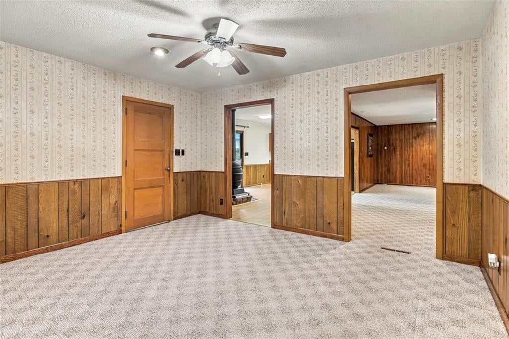 Photo 9 of 46 - 6920 W 72nd Terrace, Overland Park, KS 66204