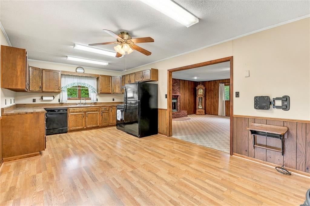 Photo 28 of 46 - 6920 W 72nd Terrace, Overland Park, KS 66204