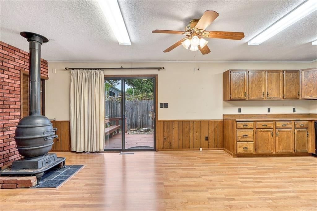 Photo 29 of 46 - 6920 W 72nd Terrace, Overland Park, KS 66204