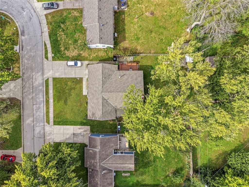 Photo 42 of 46 - 6920 W 72nd Terrace, Overland Park, KS 66204