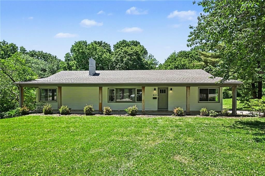 613 E Red Road, Independence, MO: listing photo 2