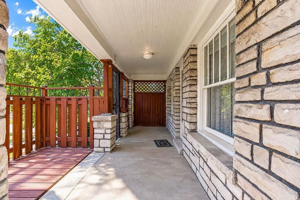 4537 Cambridge Street, Kansas City, KS: listing photo 3