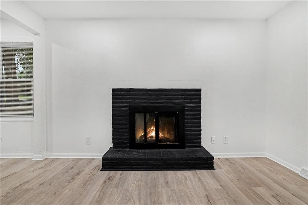 Photo 5 of 26 - 13512 W 90th Place, Lenexa, KS 66215