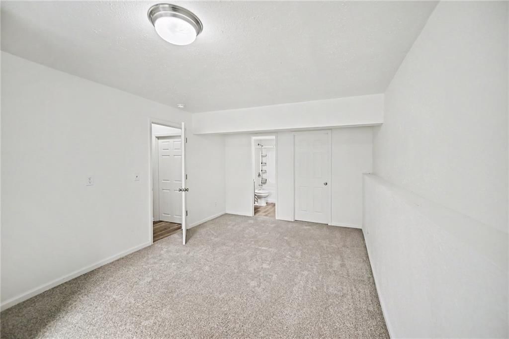 Photo 20 of 29 - 7436 Oakland Avenue, Kansas City, KS 66112
