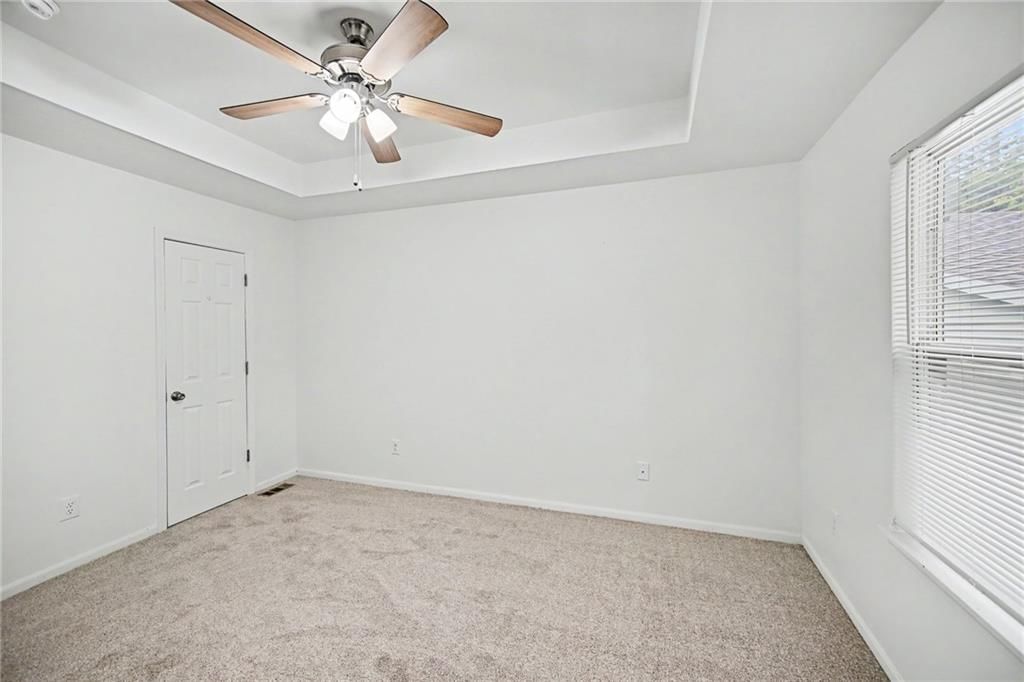 Photo 13 of 29 - 7436 Oakland Avenue, Kansas City, KS 66112