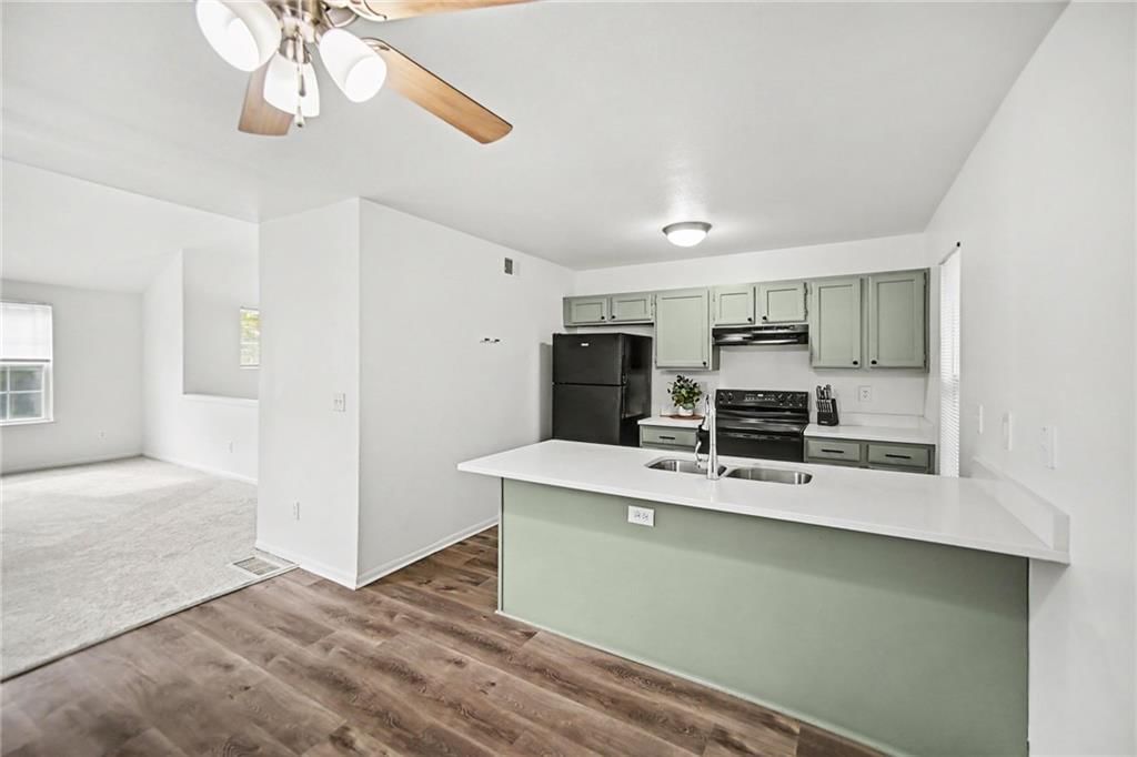 Photo 7 of 29 - 7436 Oakland Avenue, Kansas City, KS 66112