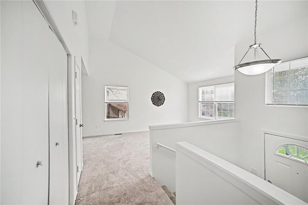 Photo 10 of 29 - 7436 Oakland Avenue, Kansas City, KS 66112