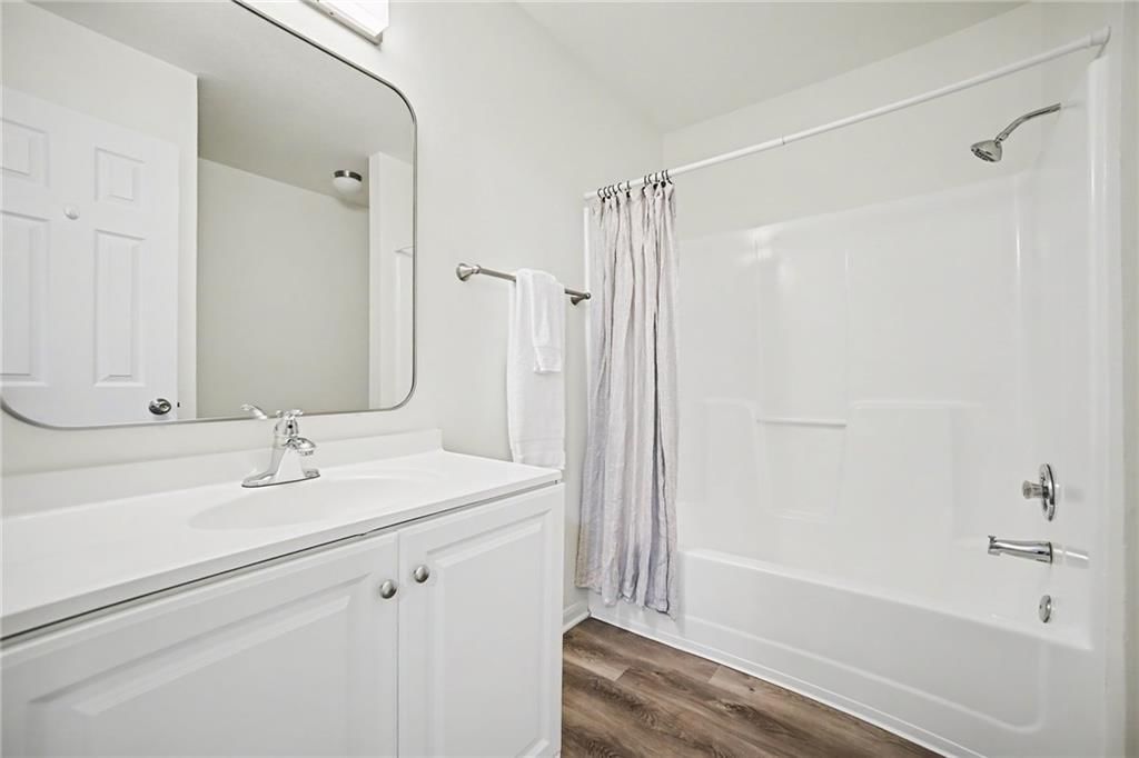 Photo 15 of 29 - 7436 Oakland Avenue, Kansas City, KS 66112
