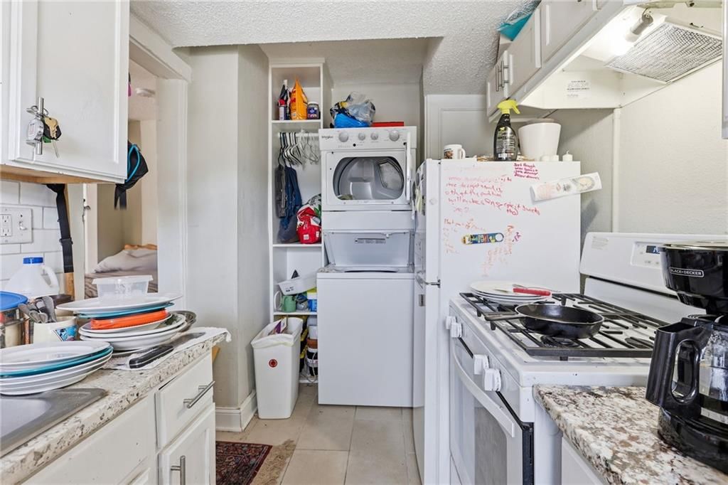 Photo 28 of 28 - 16 W 37th Street, Kansas City, MO 64111