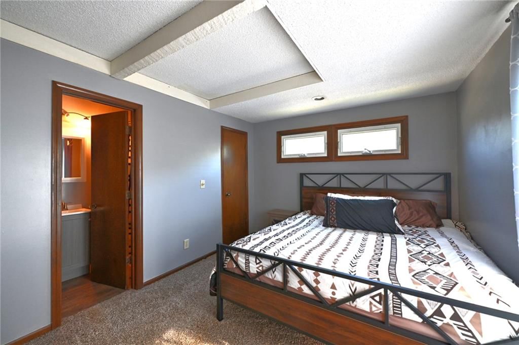 Photo 17 of 50 - 5341 Clark Street, Kansas City, KS 66106