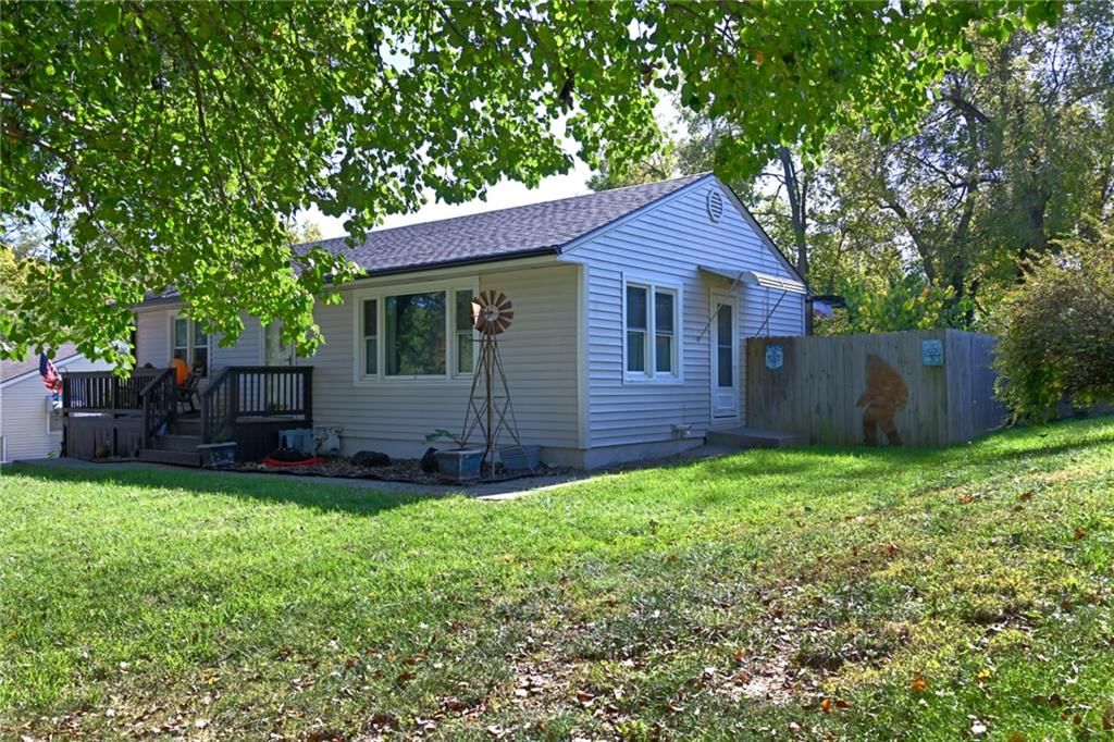 Photo 40 of 50 - 5341 Clark Street, Kansas City, KS 66106