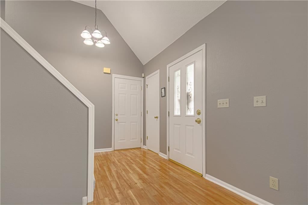 1133 E Charlotte Town Road, Olathe, KS: listing photo 3
