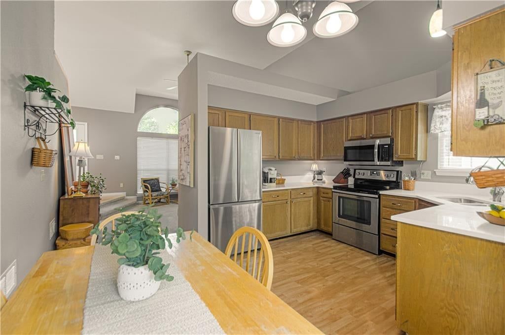 Photo 12 of 42 - 1133 E Charlotte Town Road, Olathe, KS 66061