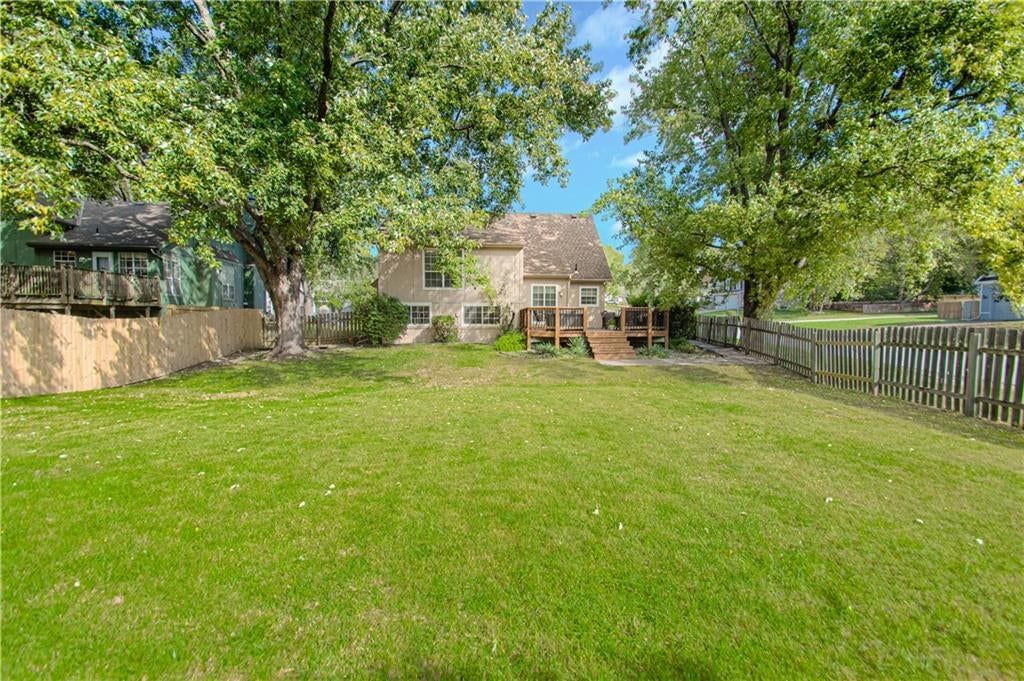 Photo 35 of 42 - 1133 E Charlotte Town Road, Olathe, KS 66061
