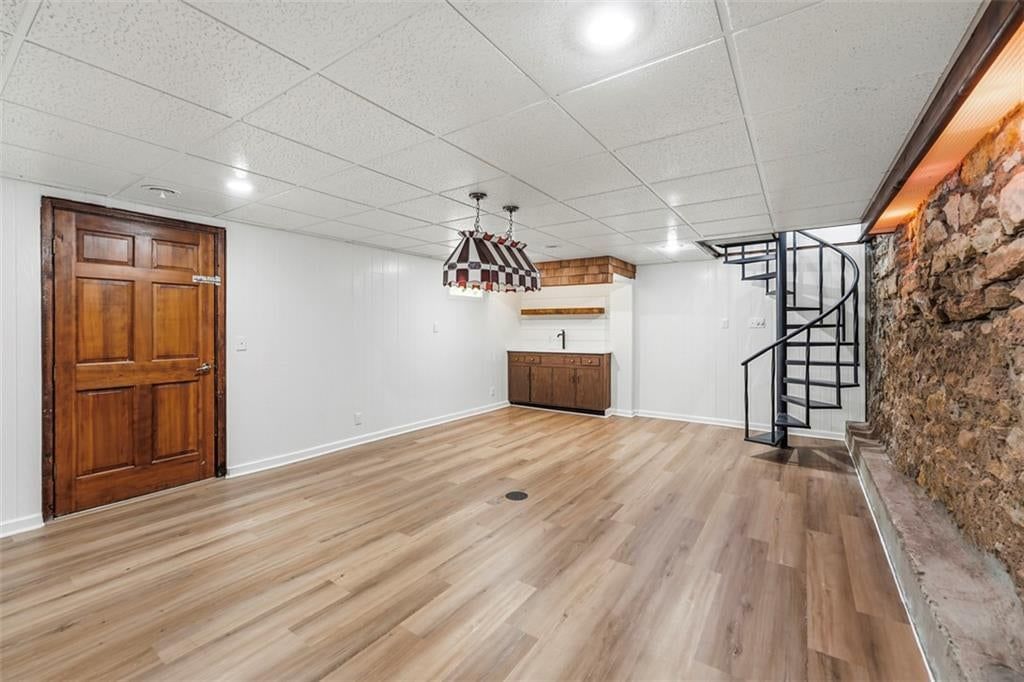 Photo 33 of 40 - 5416 NE Circle Drive, Kansas City, MO 64119