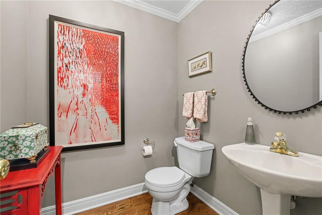 Photo 14 of 38 - 12310 England Street, Overland Park, KS 66213
