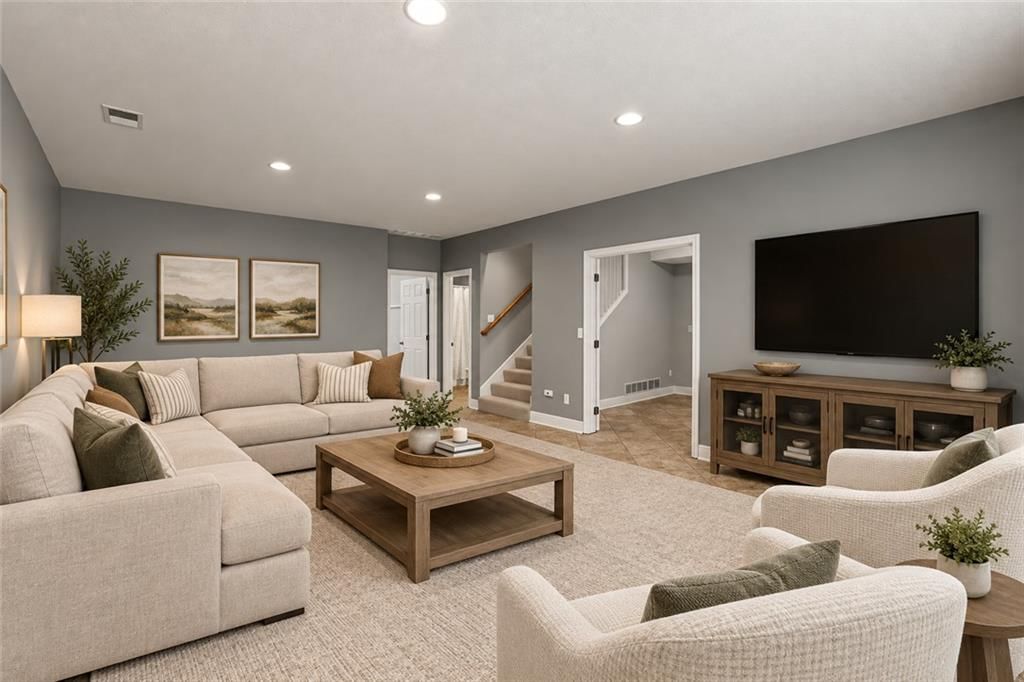 Photo 21 of 38 - 12310 England Street, Overland Park, KS 66213