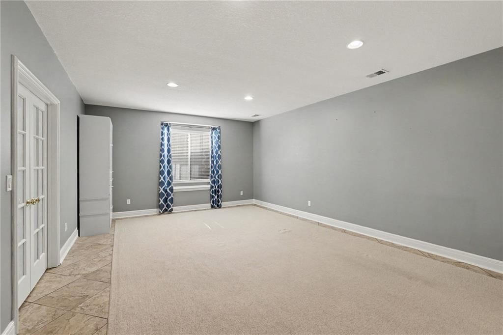 Photo 22 of 38 - 12310 England Street, Overland Park, KS 66213