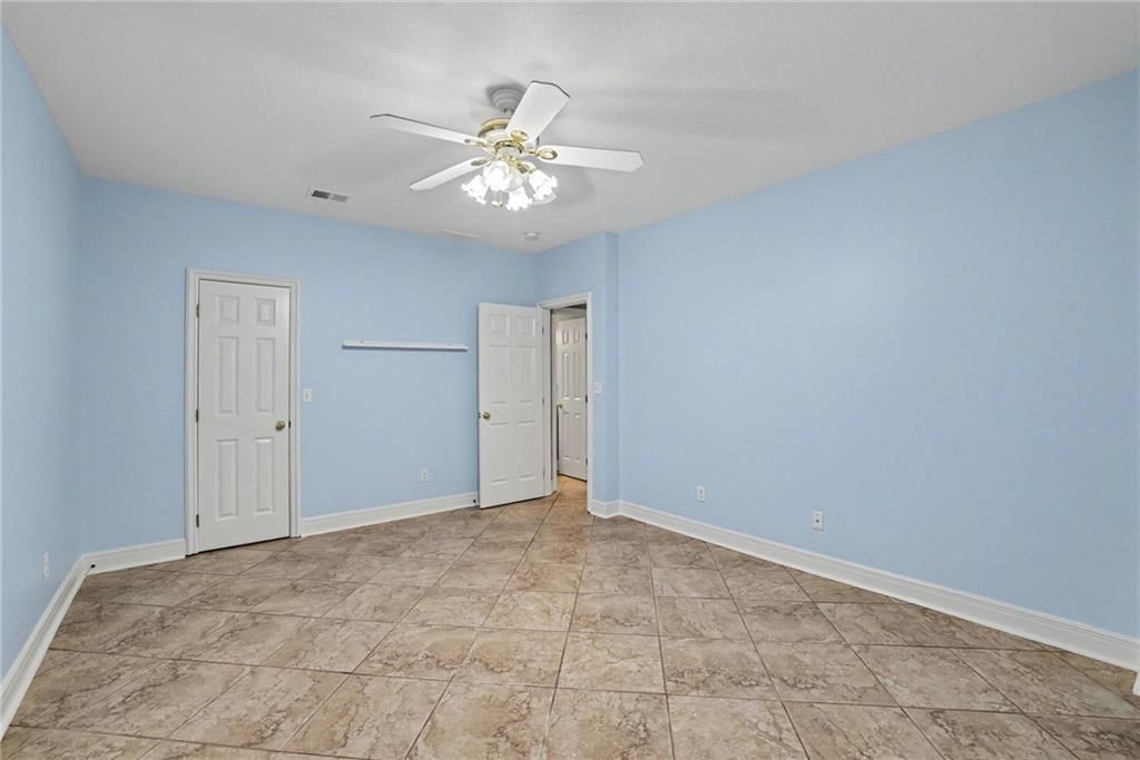 Photo 26 of 38 - 12310 England Street, Overland Park, KS 66213