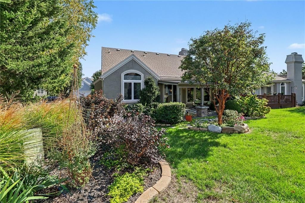 Photo 35 of 38 - 12310 England Street, Overland Park, KS 66213