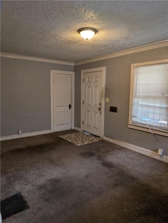 Photo 3 of 23 - 3030 Bales Avenue, Kansas City, MO 64128