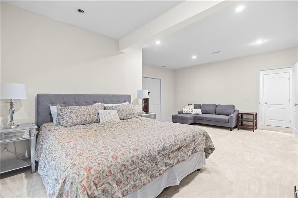 Photo 53 of 62 - 13252 Falmouth Street, Leawood, KS 66209
