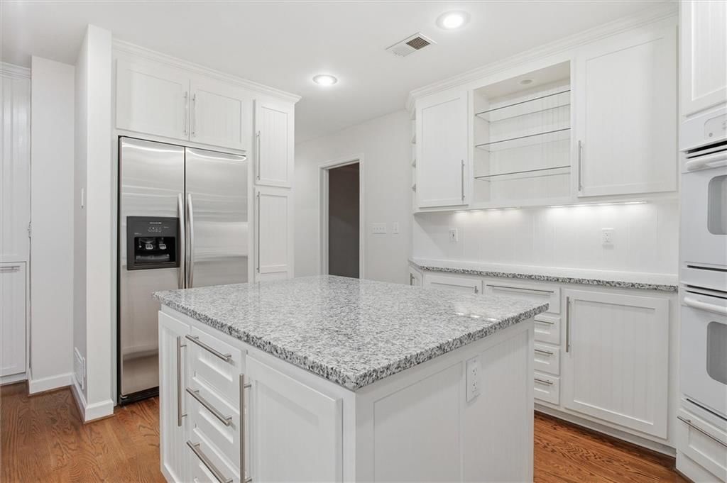 Photo 14 of 36 - 4124 Brookridge Drive, Fairway, KS 66205