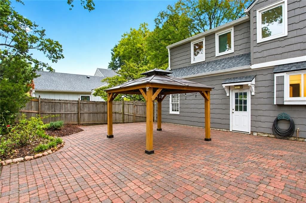 Photo 30 of 36 - 4124 Brookridge Drive, Fairway, KS 66205