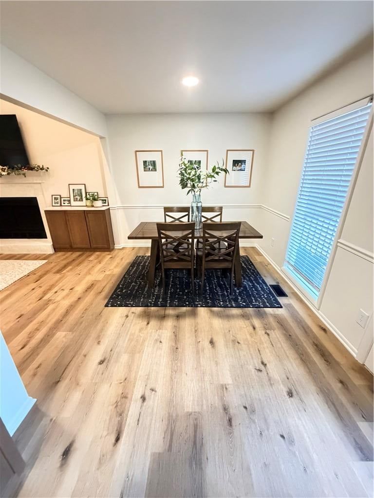 Open floor plan at 12100 59 Street, Kansas City, MO 64133