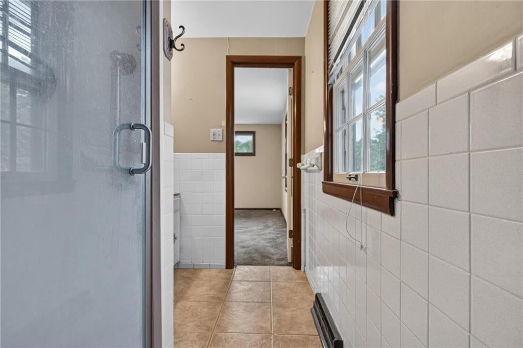 Photo 23 of 41 - 5701 W 97th Terrace, Overland Park, KS 66207