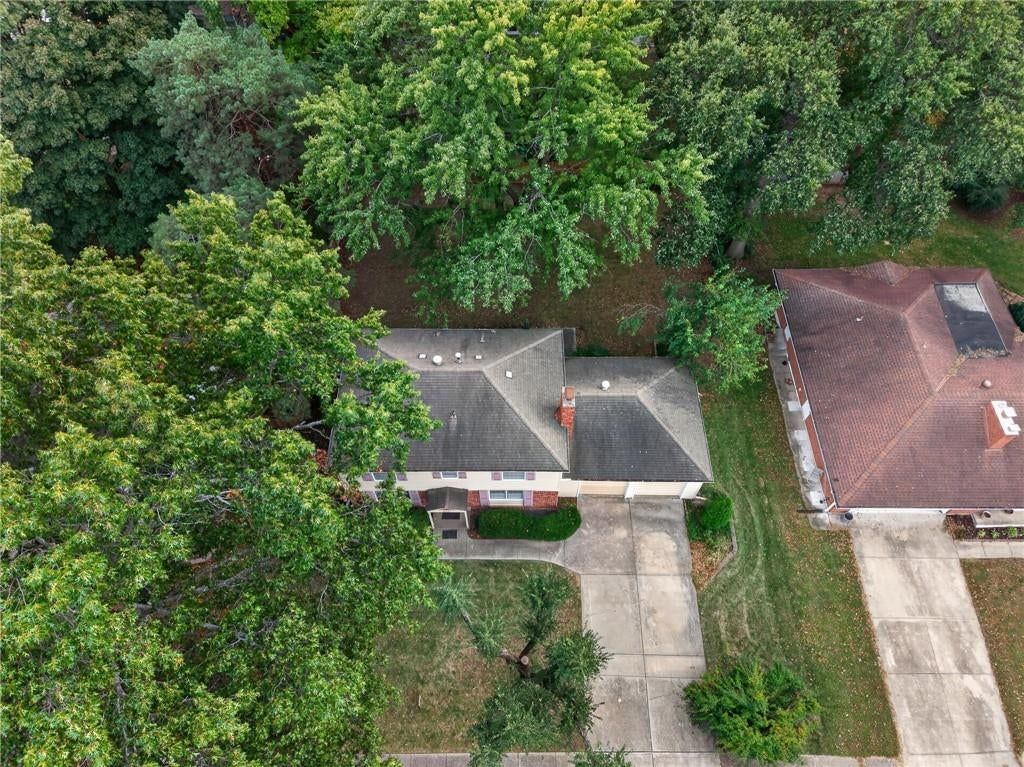 Photo 6 of 41 - 5701 W 97th Terrace, Overland Park, KS 66207