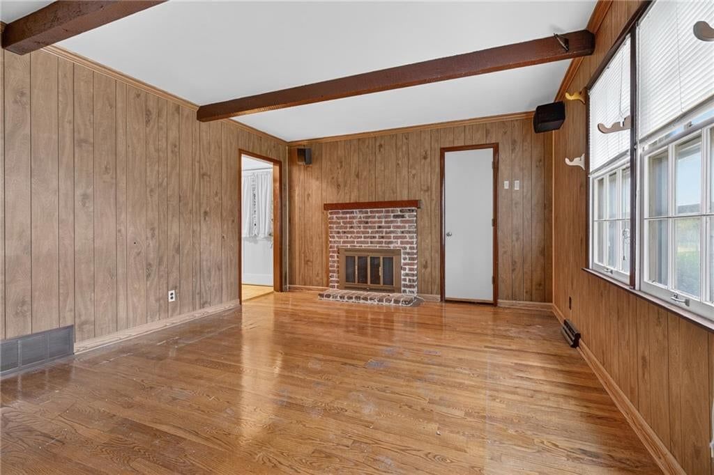 Photo 12 of 41 - 5701 W 97th Terrace, Overland Park, KS 66207