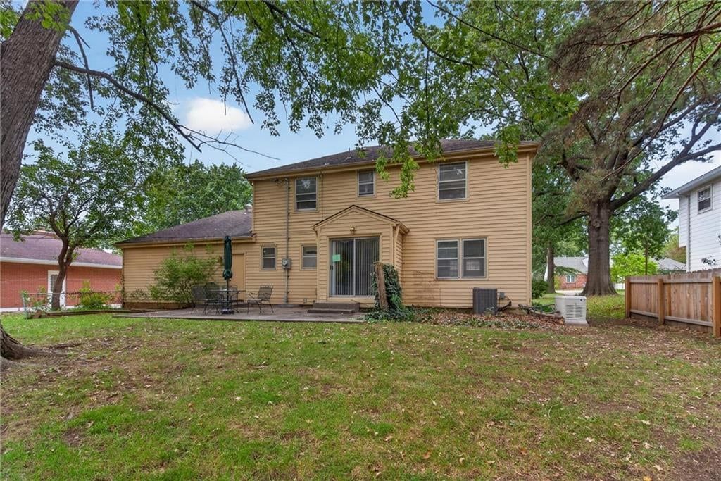 Photo 41 of 41 - 5701 W 97th Terrace, Overland Park, KS 66207