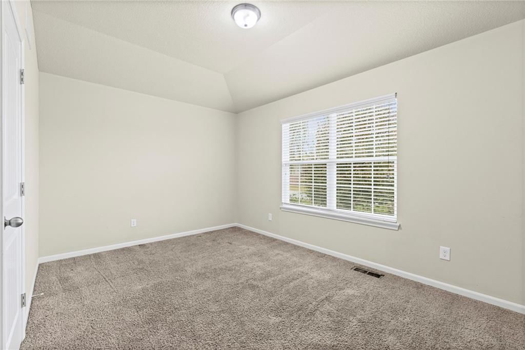 Photo 17 of 31 - 31863 W 172nd Street, Gardner, KS 66030