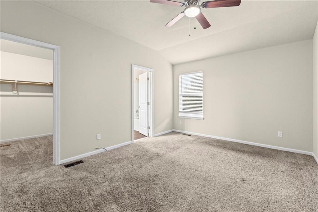 Photo 12 of 31 - 31863 W 172nd Street, Gardner, KS 66030