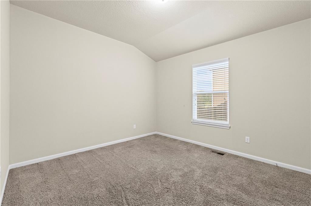 Photo 19 of 31 - 31863 W 172nd Street, Gardner, KS 66030