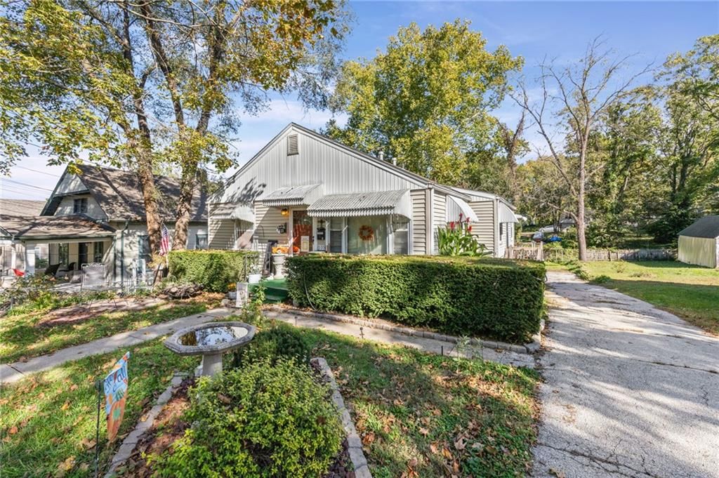 535 S Arlington Avenue, Independence, MO: listing photo 3