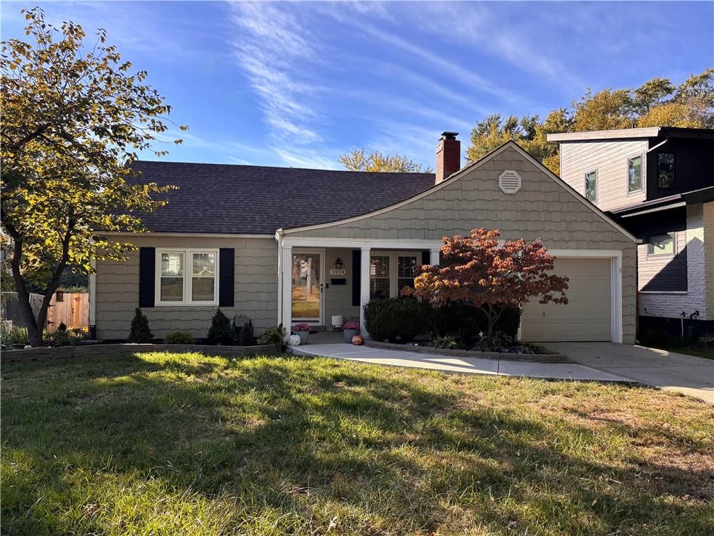 5924 Delmar Street, Fairway, KS