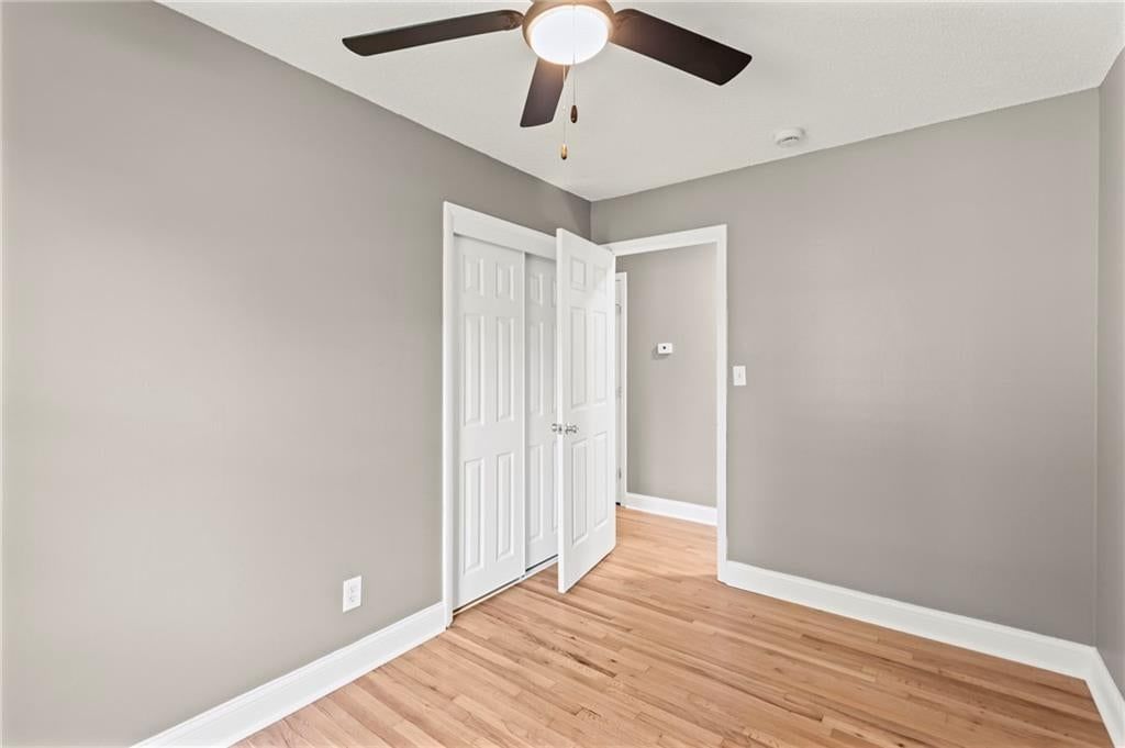 Photo 16 of 40 - 11911 Fremont Avenue, Grandview, MO 64030