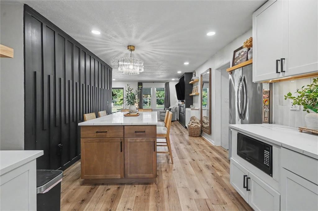 Photo 16 of 37 - 8429 W 54th Terrace, Merriam, KS 66202