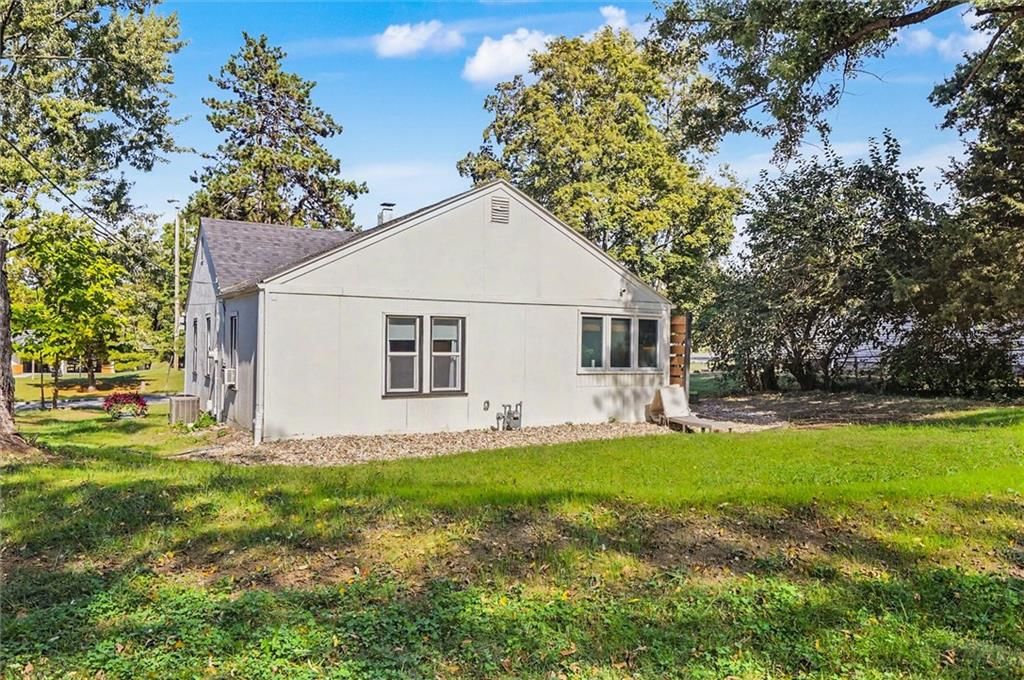 Photo 37 of 37 - 8429 W 54th Terrace, Merriam, KS 66202